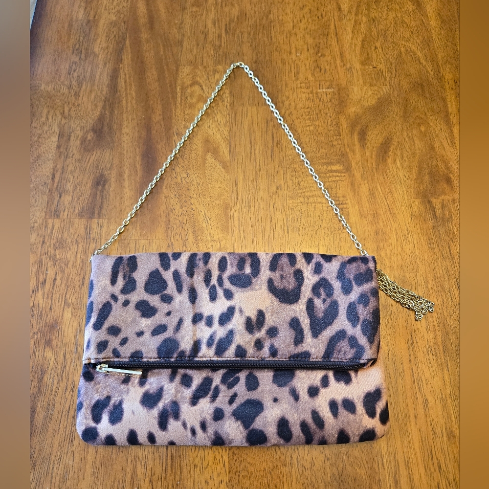 Cheetah Clutch Chain Purse.